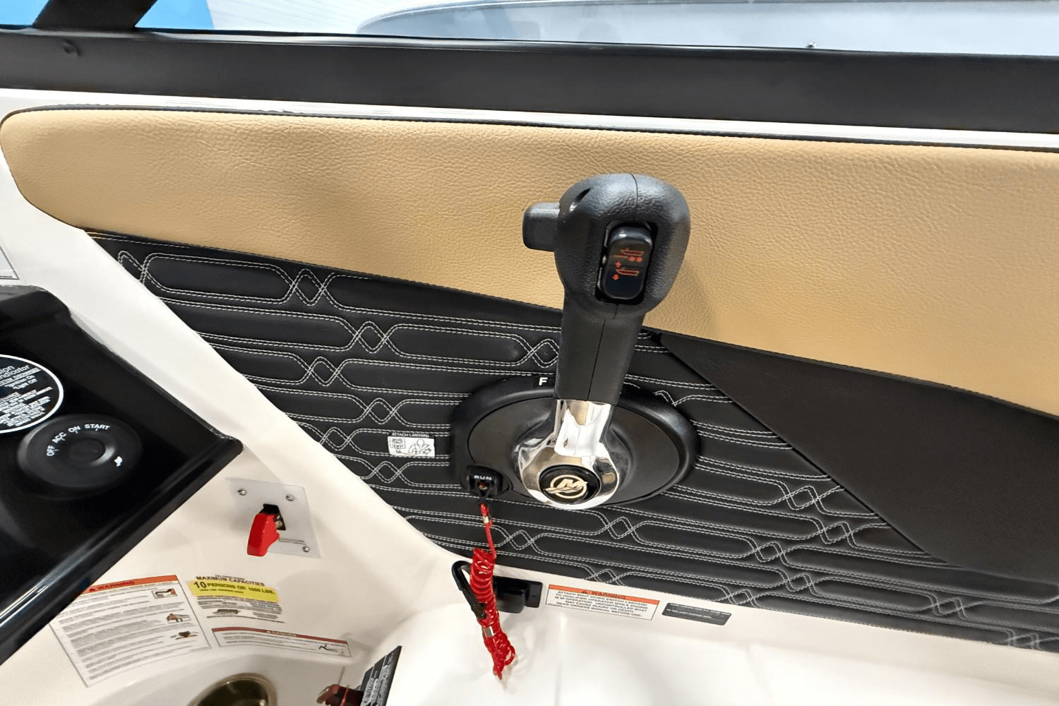 2025 Sea Ray SPX 190 Image Thumbnail #18