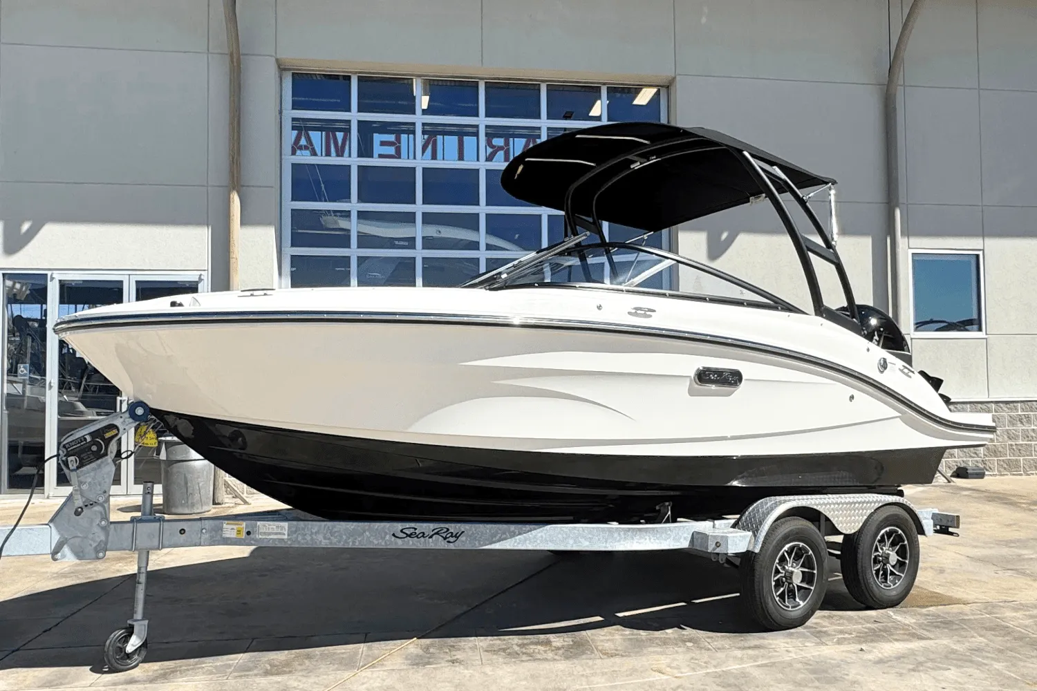 2025 Sea Ray SPX 190 Image Thumbnail #0