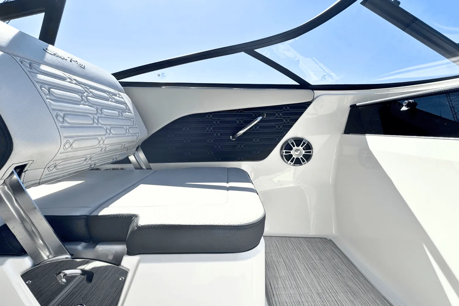 2025 Sea Ray SPX 190 Image Thumbnail #9