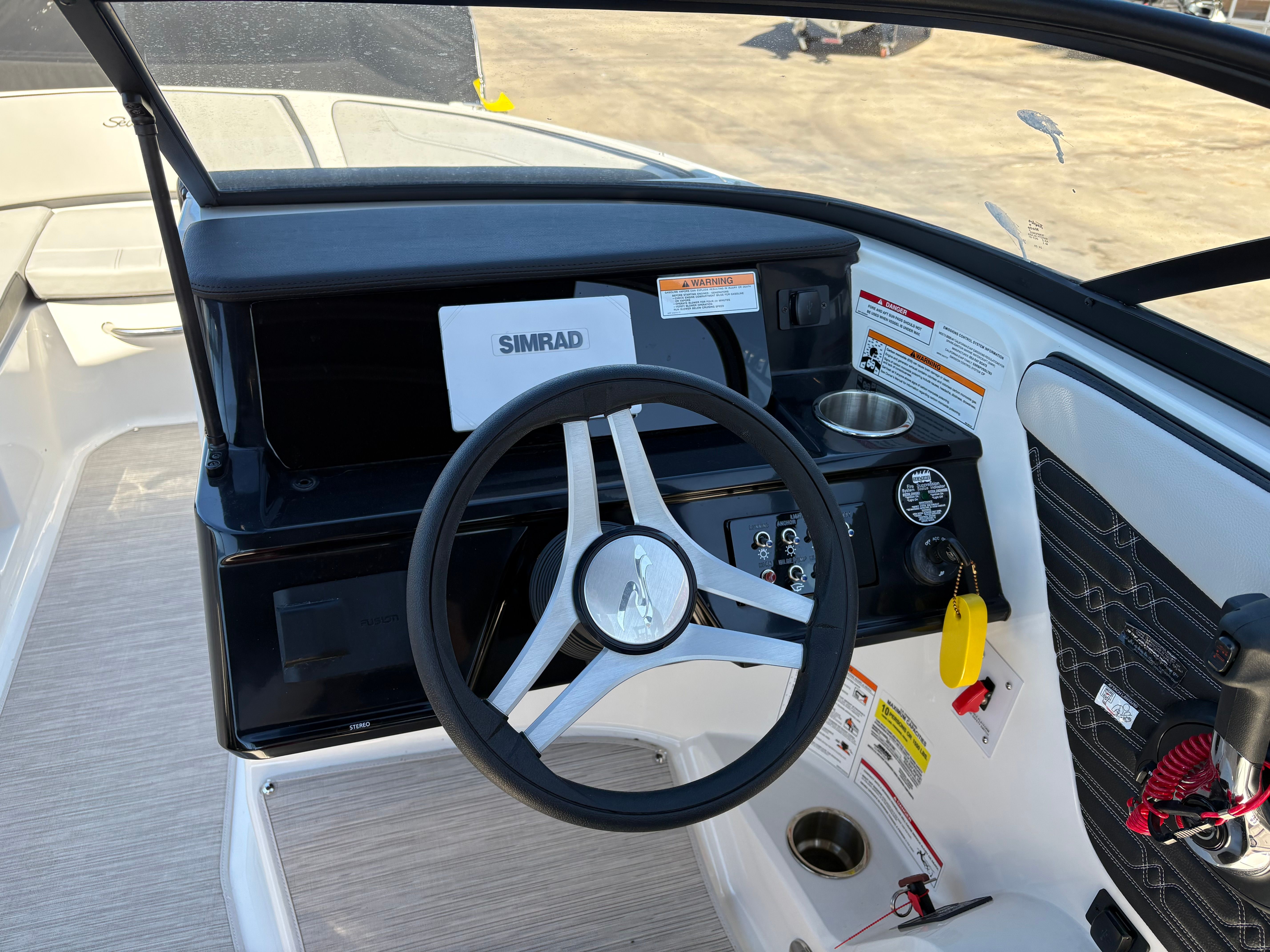 2025 Sea Ray SPX 190 Image Thumbnail #3