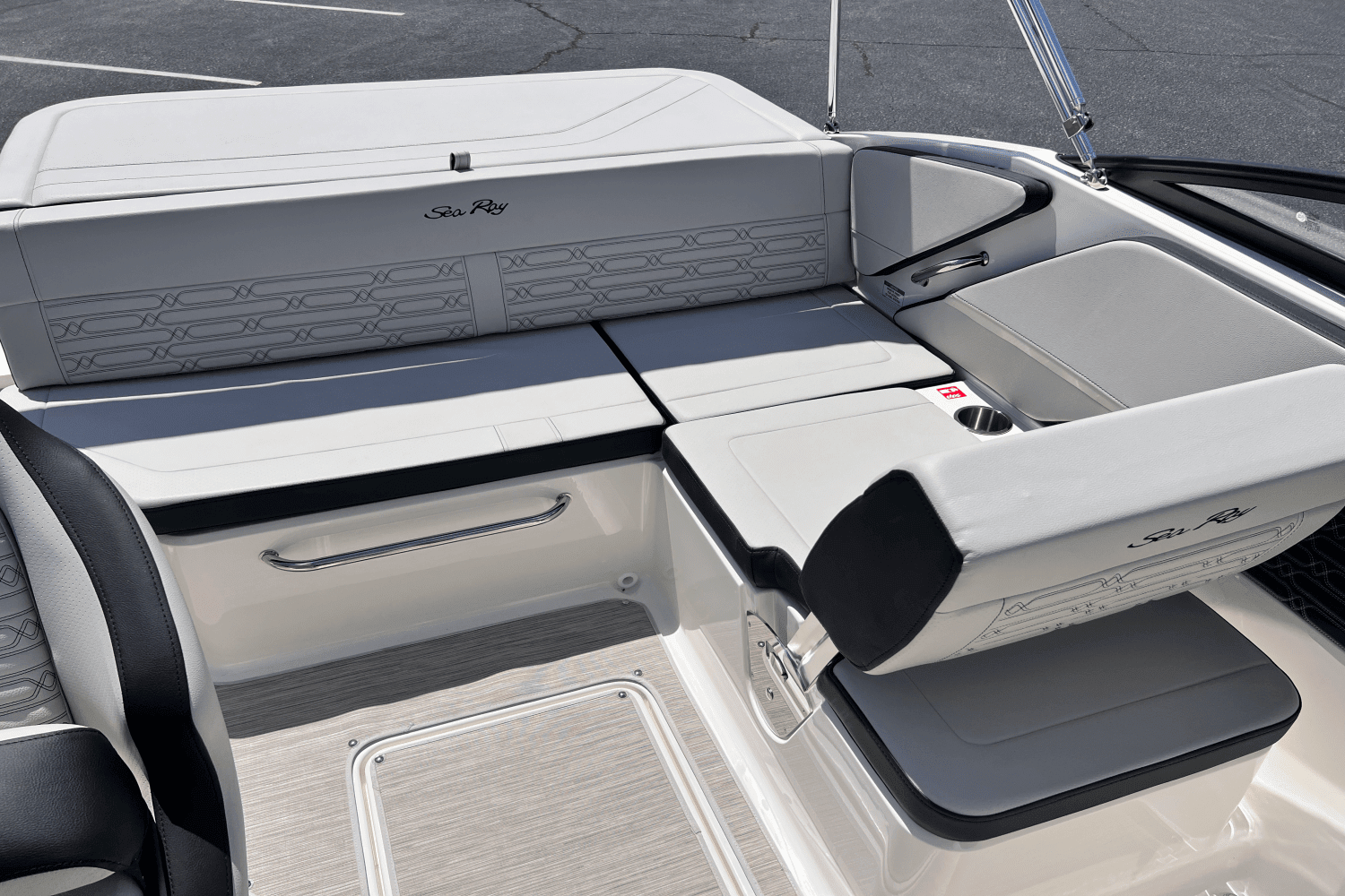 2025 Sea Ray SPX 190 Image Thumbnail #13