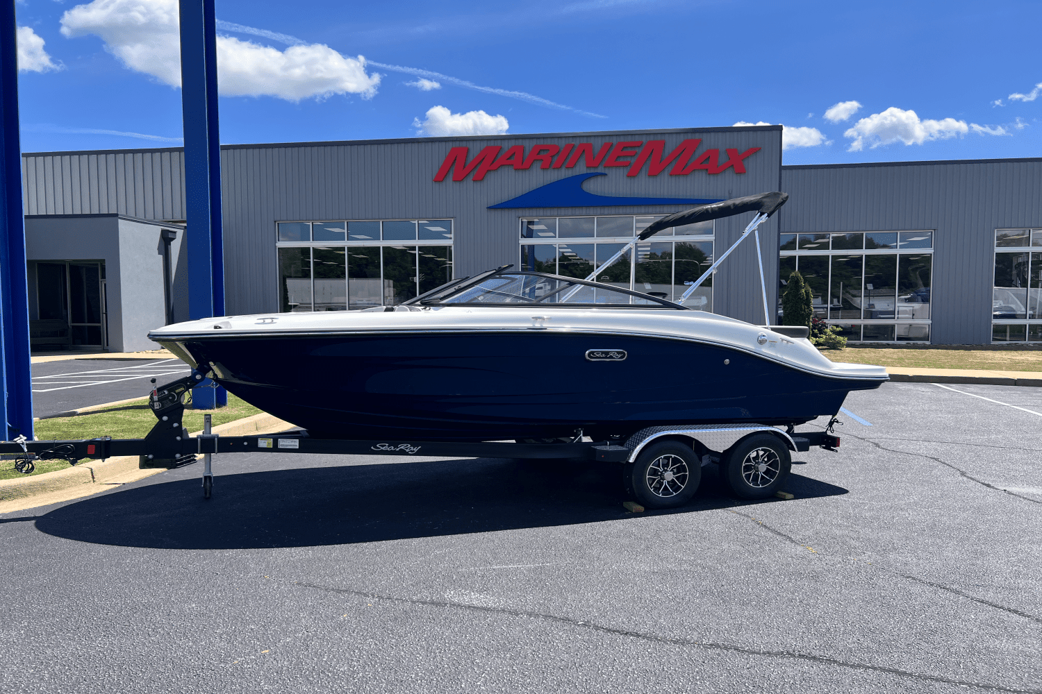 2025 Sea Ray SPX 190 Image Thumbnail #0