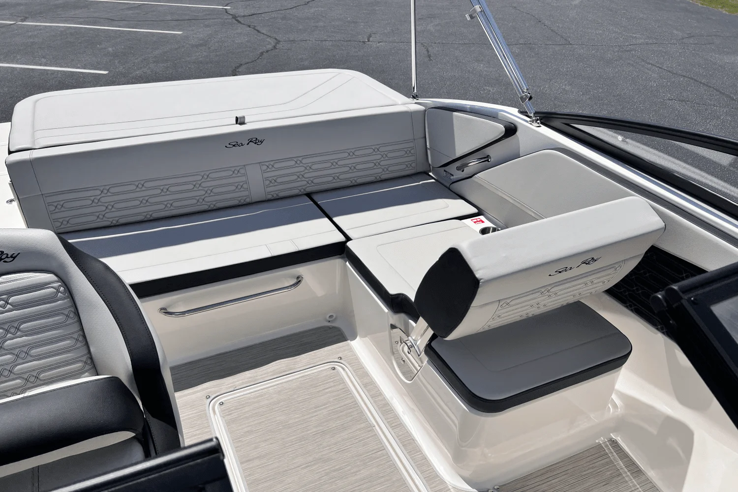 2025 Sea Ray SPX 190 Image Thumbnail #16