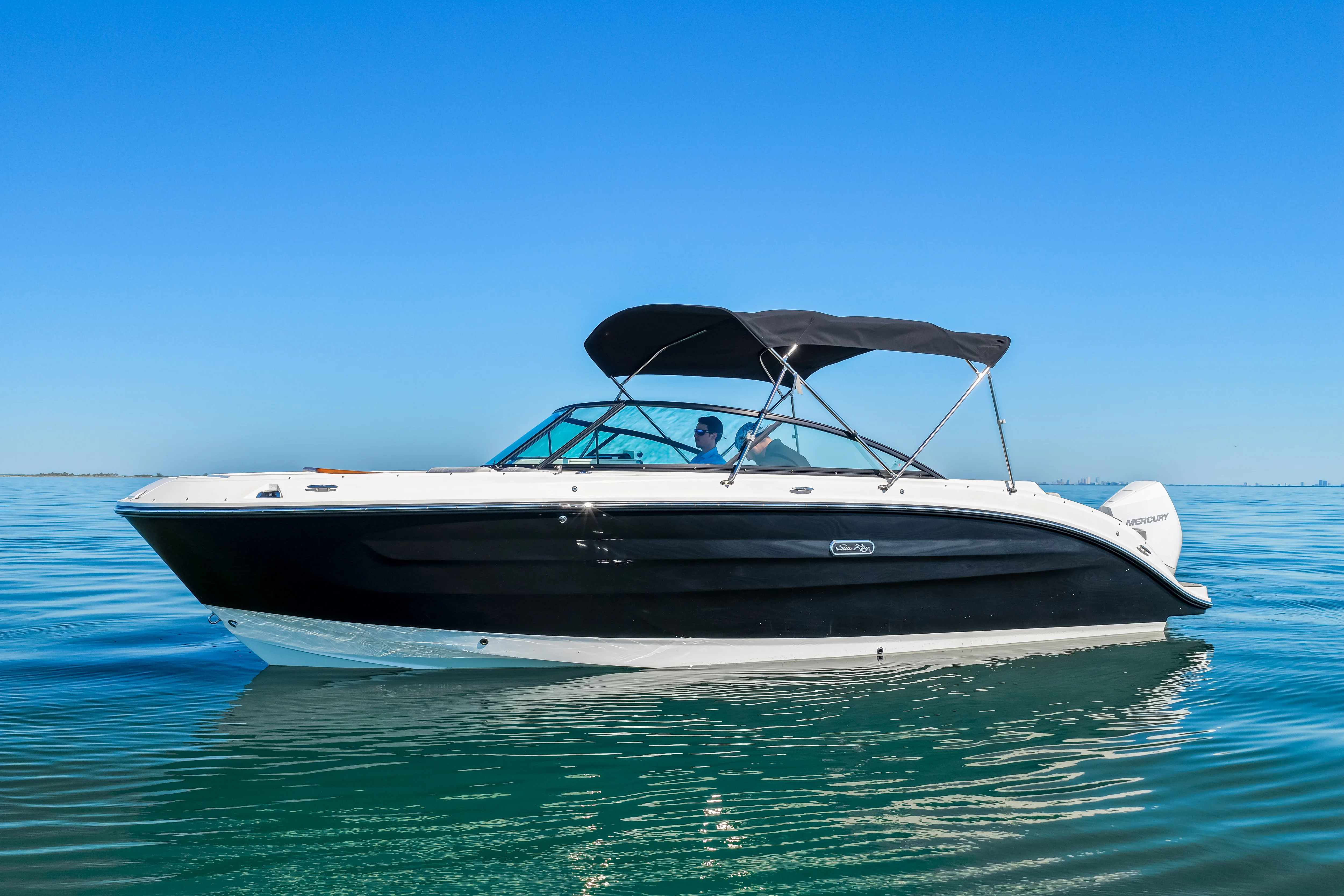 2025 Sea Ray SDX 250 Outboard Image Thumbnail #0