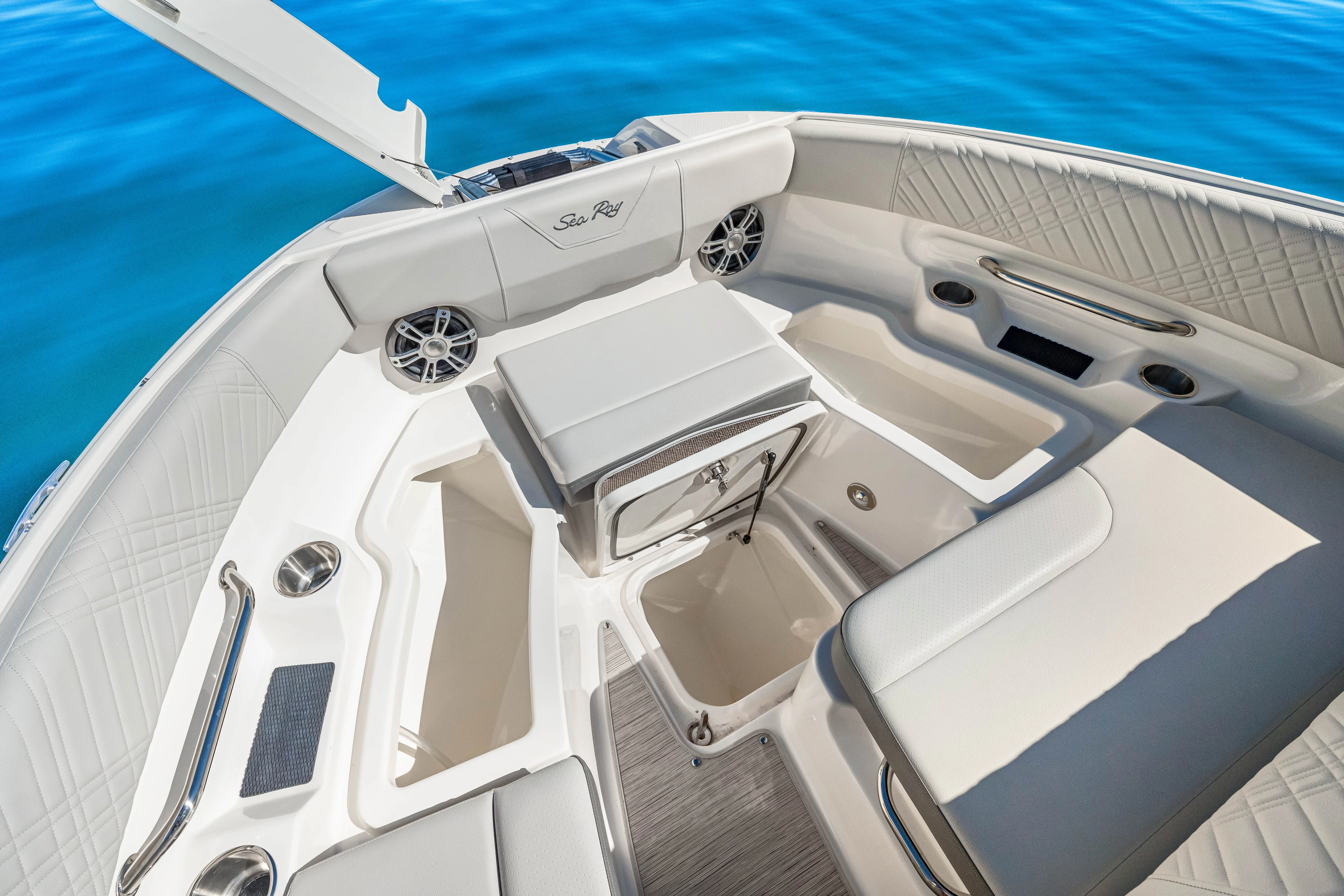 2025 Sea Ray SDX 250 Outboard Image Thumbnail #35