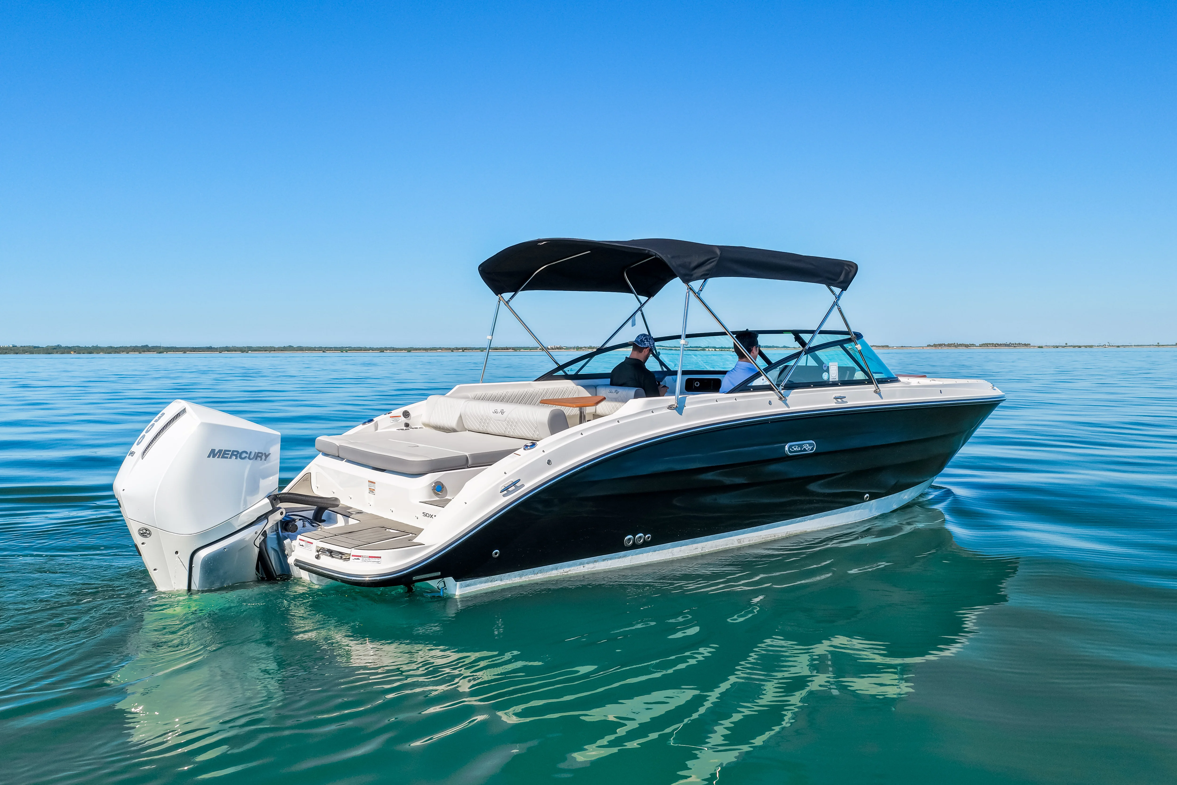 2025 Sea Ray SDX 250 Outboard Image Thumbnail #8