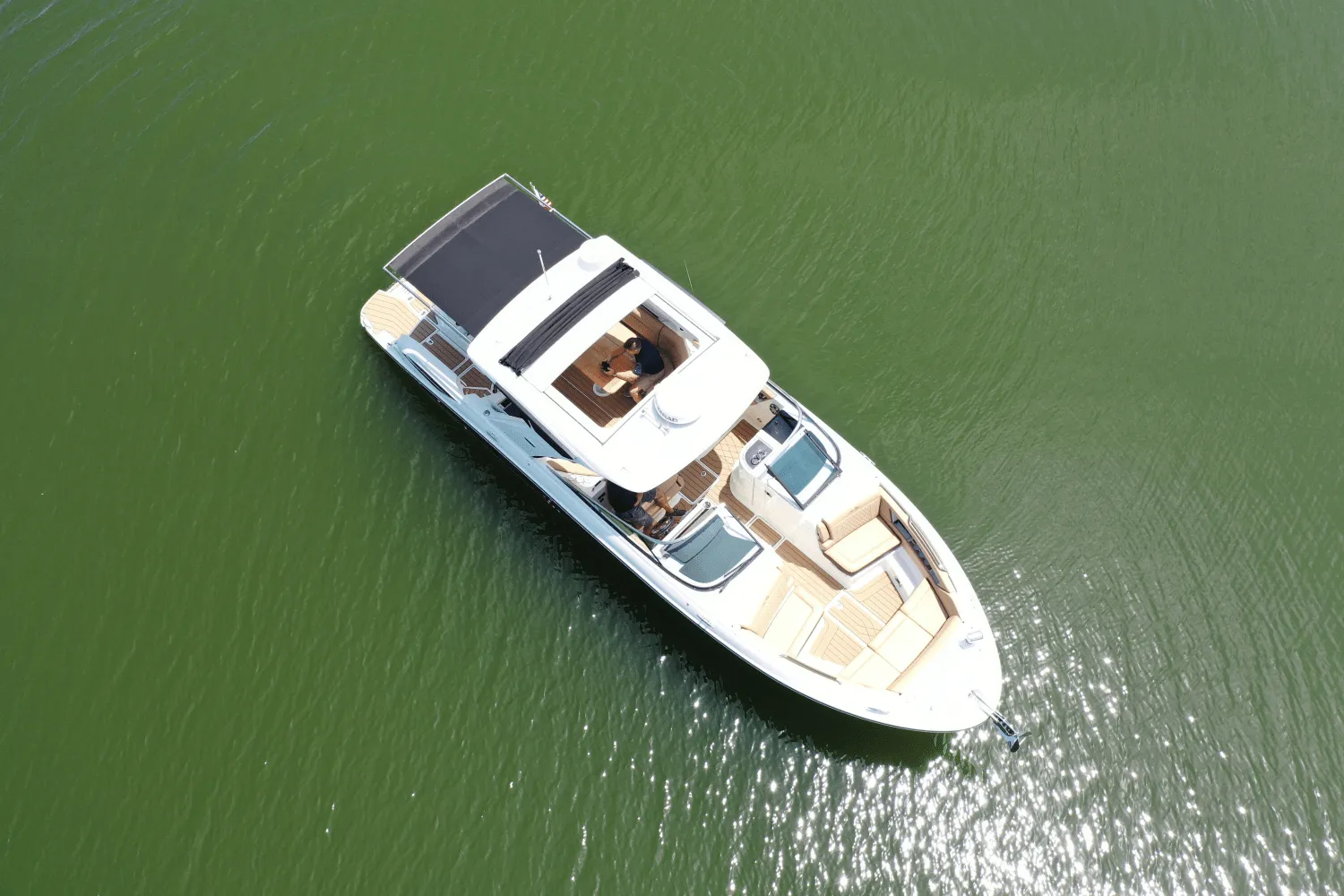 2025 Sea Ray SLX 350 Image Thumbnail #10