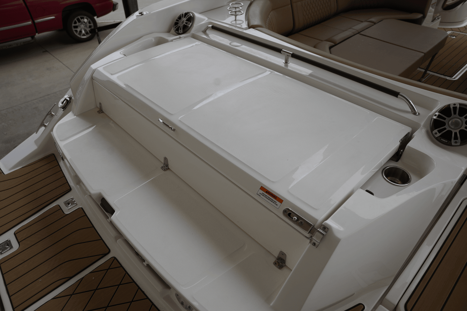 2025 Sea Ray SLX 350 Image Thumbnail #44