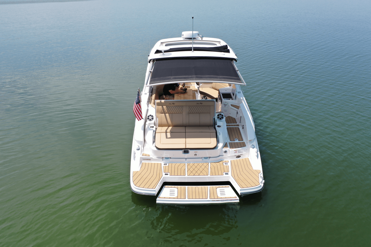 2025 Sea Ray SLX 350 Image Thumbnail #7