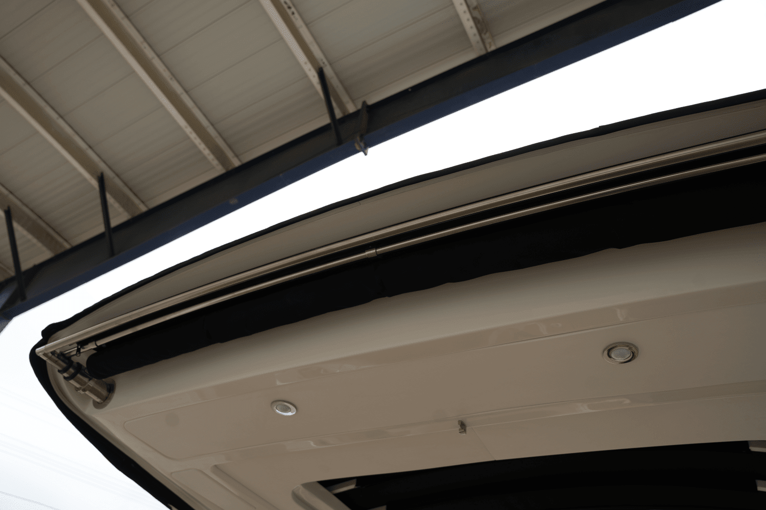 2025 Sea Ray SLX 350 Image Thumbnail #51