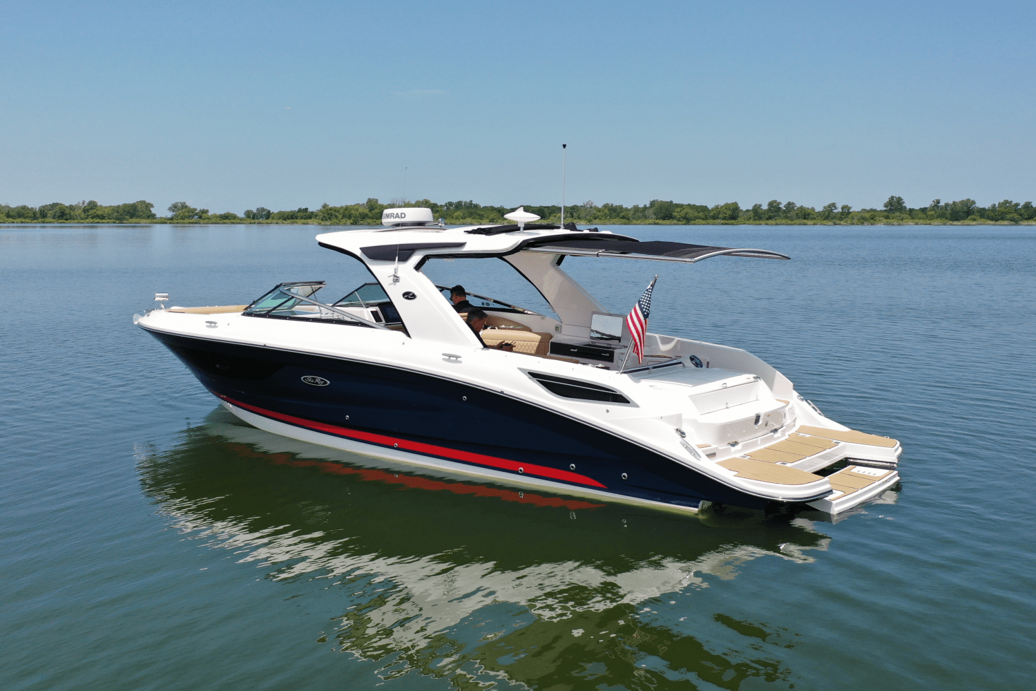 2025 Sea Ray SLX 350 Image Thumbnail #1