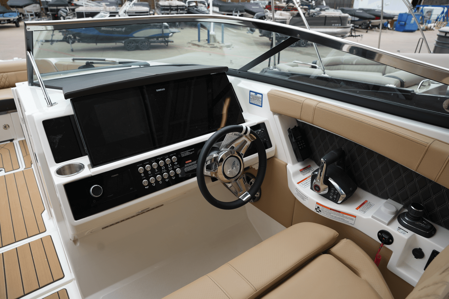 2025 Sea Ray SLX 350 Image Thumbnail #30