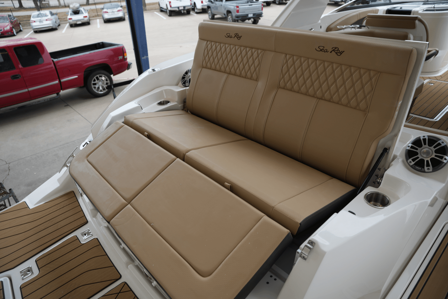 2025 Sea Ray SLX 350 Image Thumbnail #45