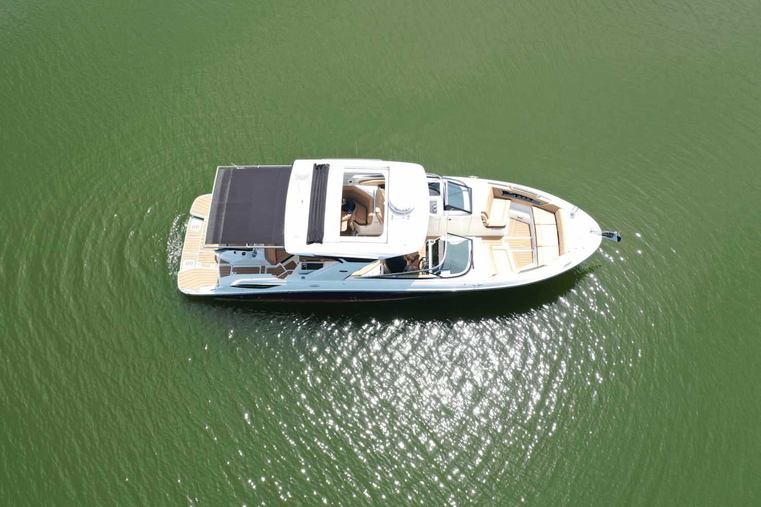 2025 Sea Ray SLX 350 Image Thumbnail #9