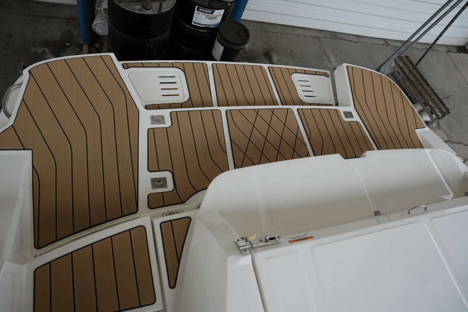 2025 Sea Ray SLX 350 Image Thumbnail #48