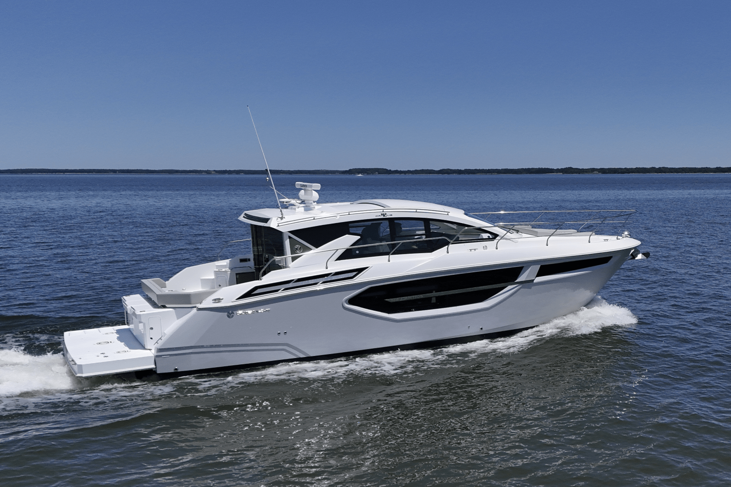 2025 Cruisers Yachts 42 Cantius Image Thumbnail #1