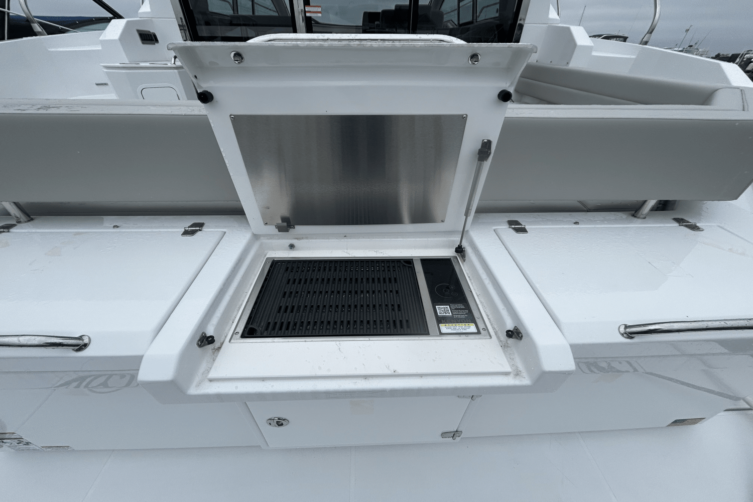 2025 Cruisers Yachts 42 Cantius Image Thumbnail #11