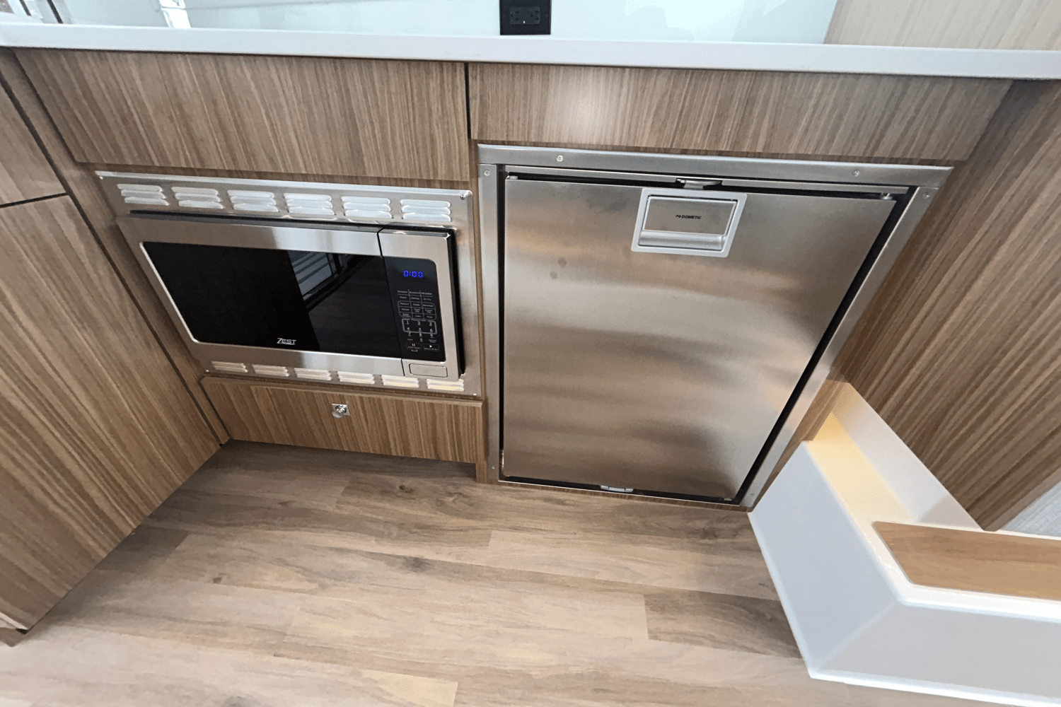 2025 Cruisers Yachts 42 Cantius Image Thumbnail #21