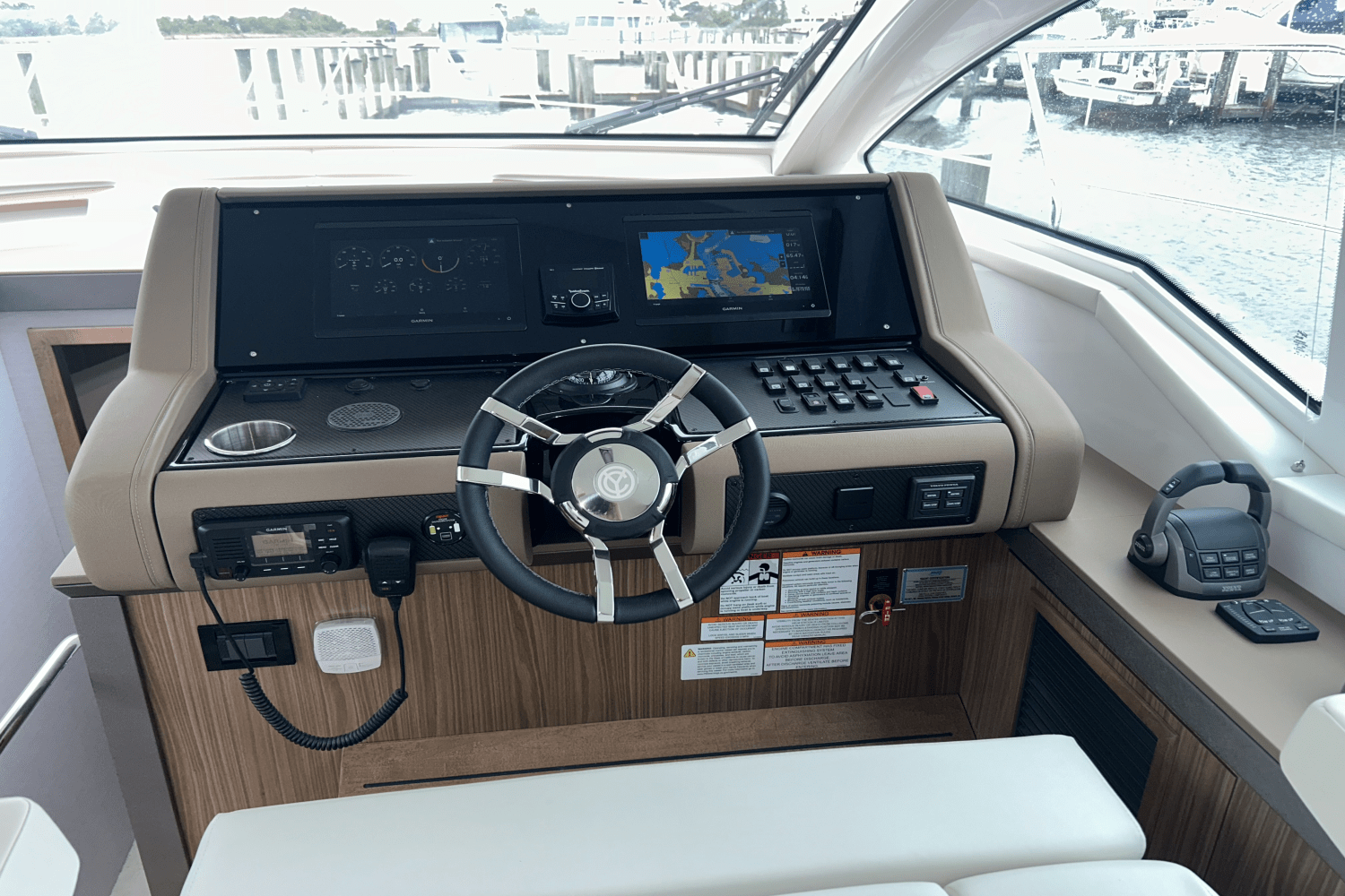 2025 Cruisers Yachts 42 Cantius Image Thumbnail #24