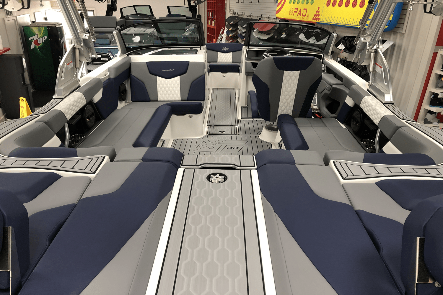 2025 Mastercraft XT22 Image Thumbnail #12