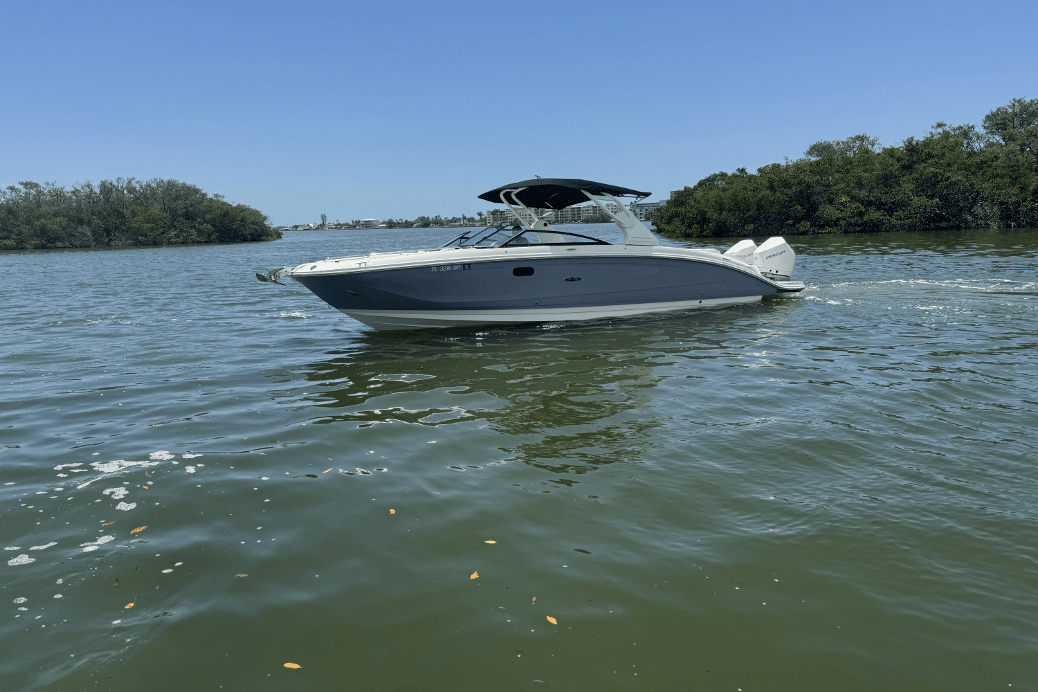 2020 Sea Ray SDX 290 Outboard Image Thumbnail #7