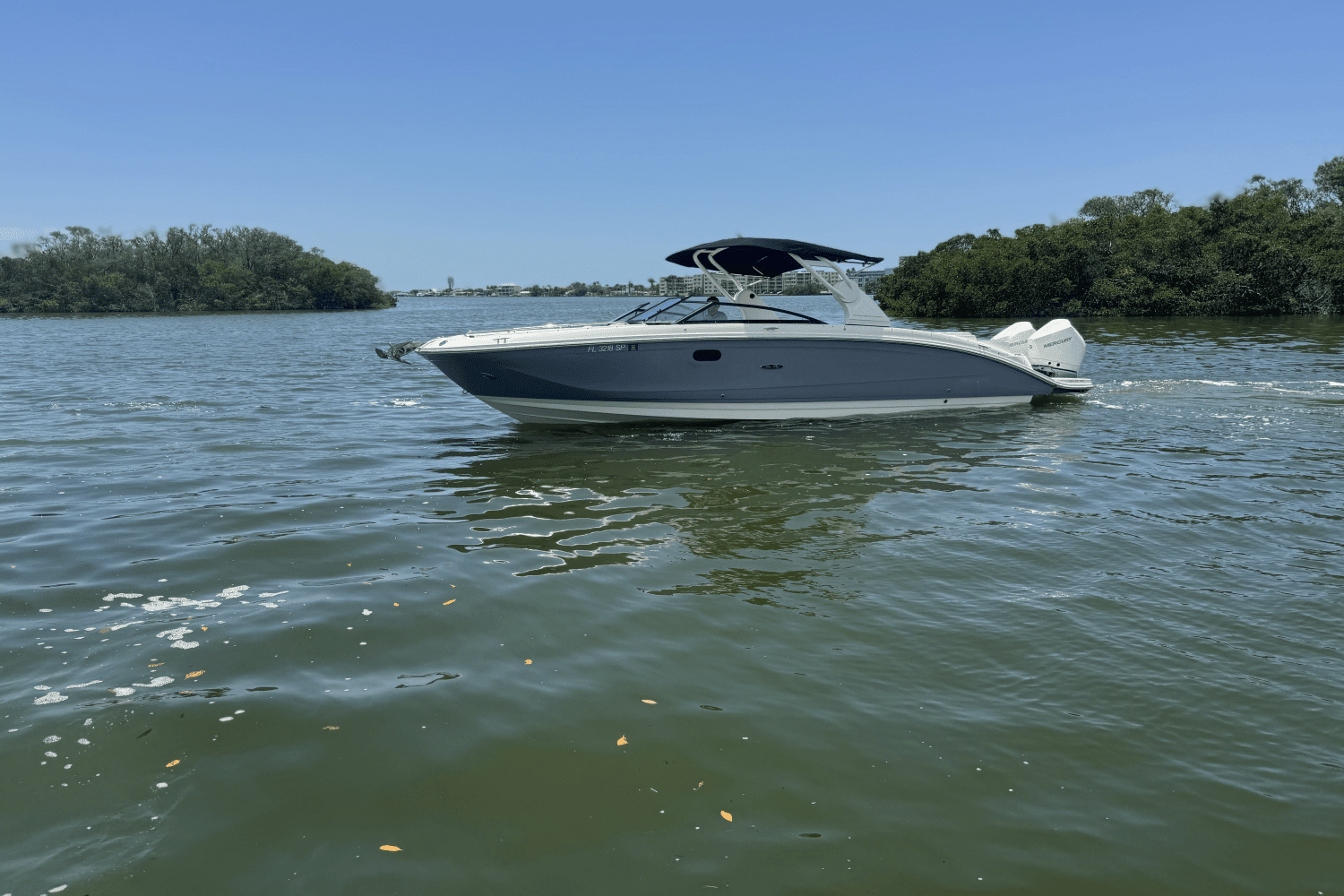 2020 Sea Ray SDX 290 Outboard Image Thumbnail #6