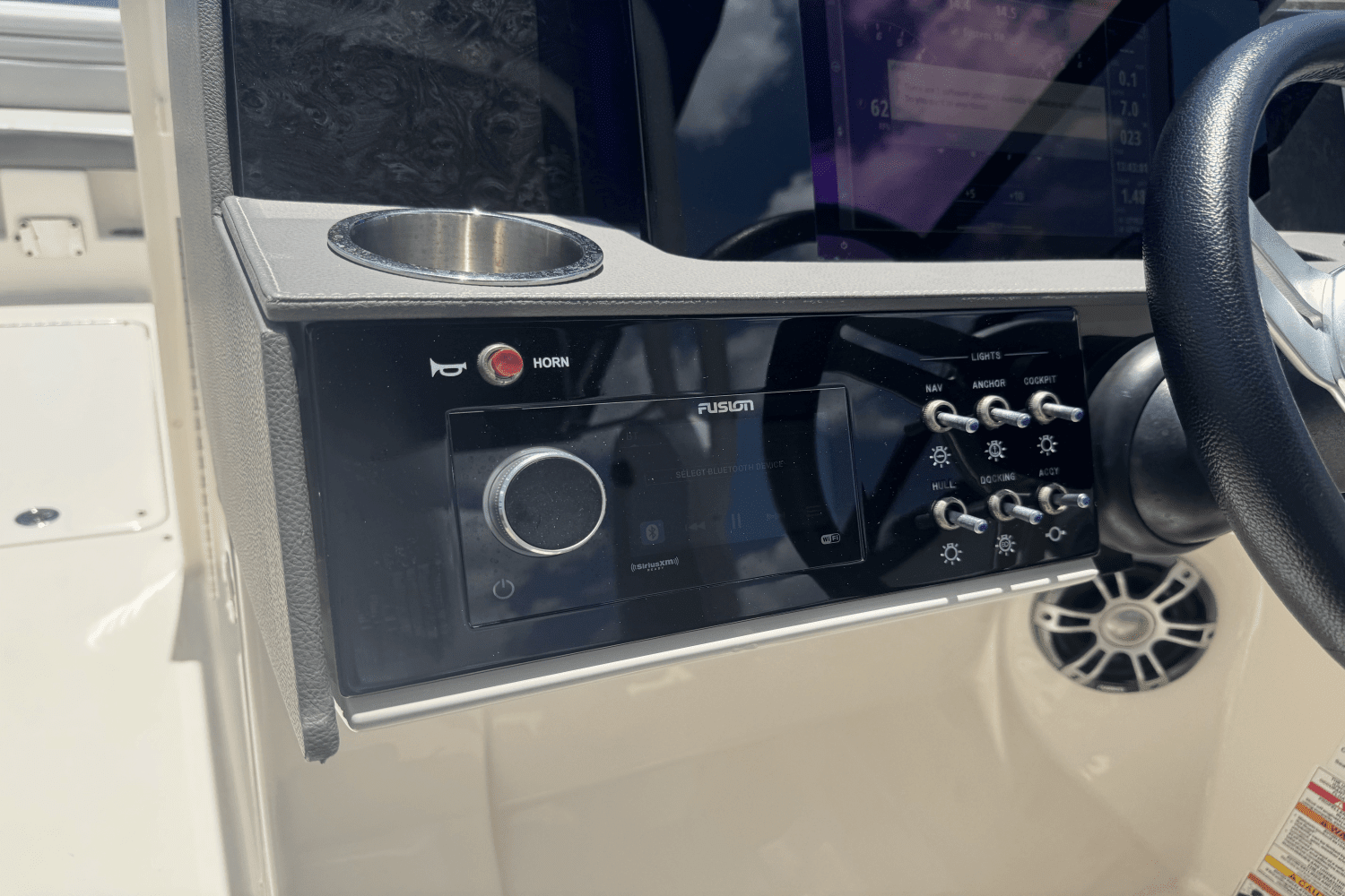 2020 Sea Ray SDX 290 Outboard Image Thumbnail #29