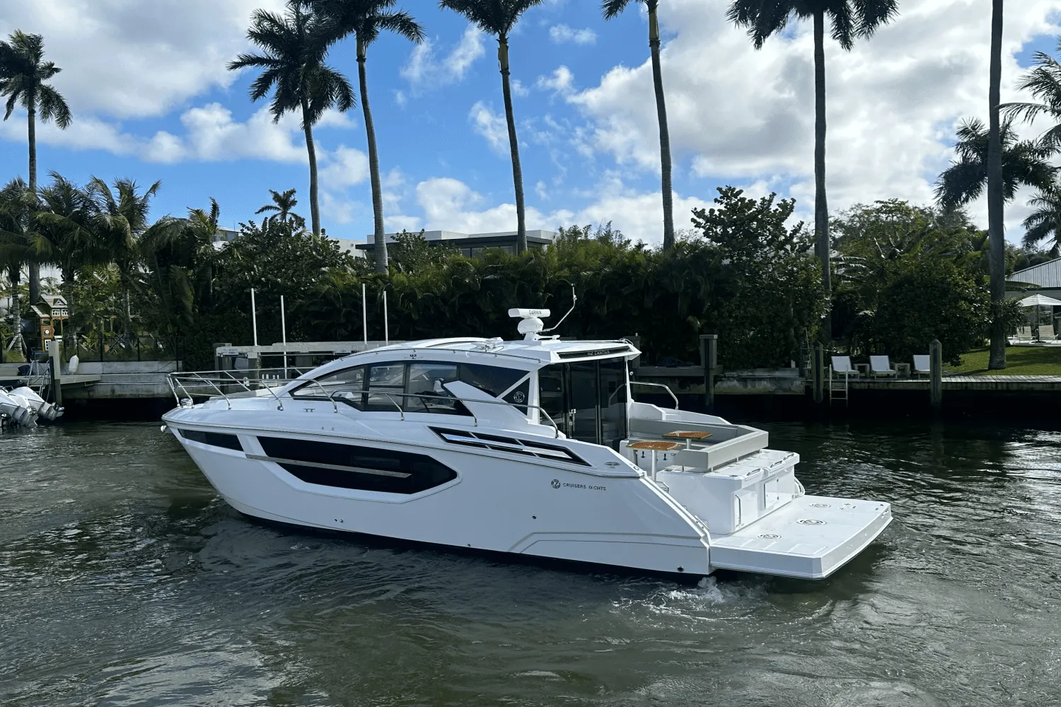 2025 Cruisers Yachts 42 Cantius Image Thumbnail #4