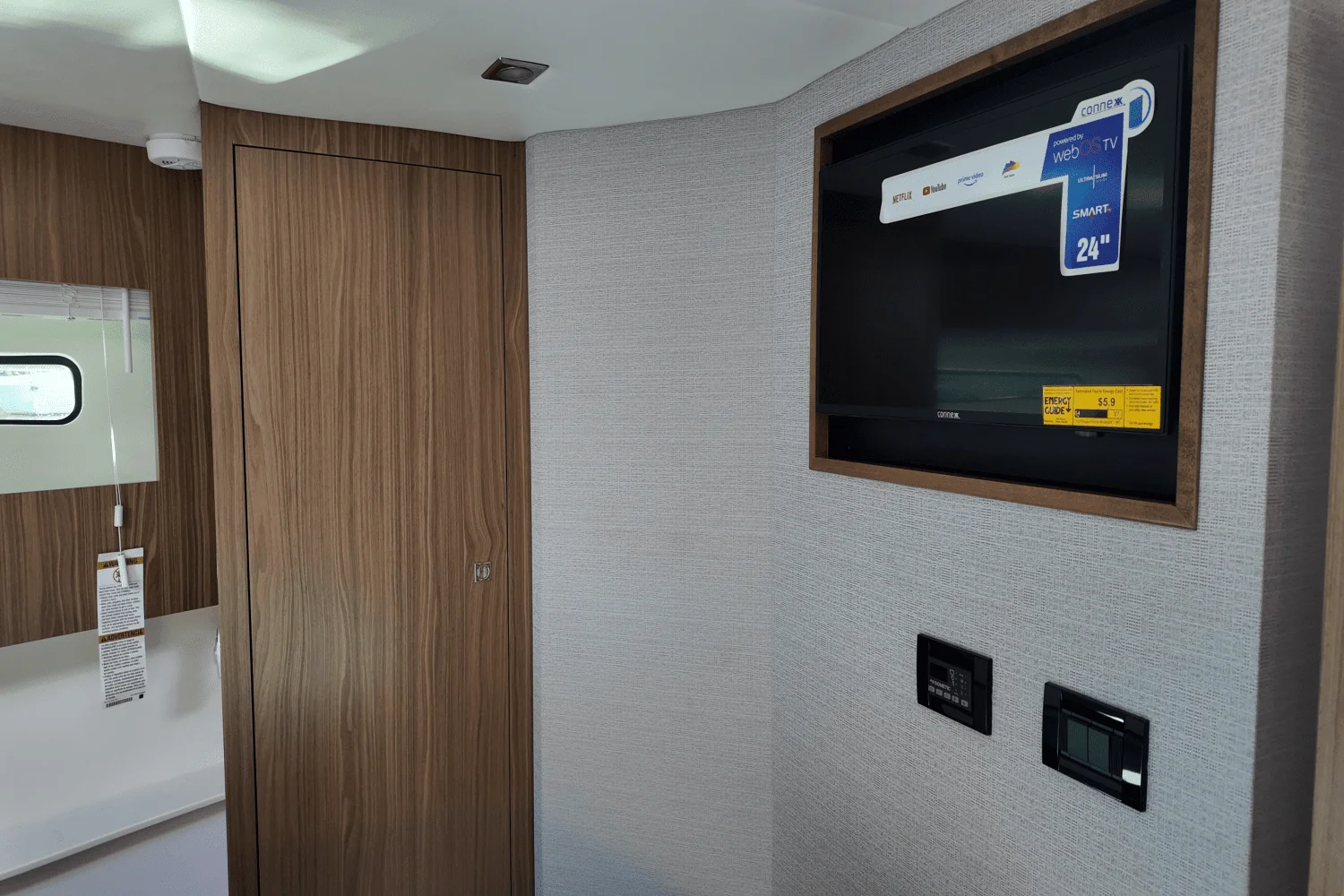 2025 Cruisers Yachts 42 Cantius Image Thumbnail #26