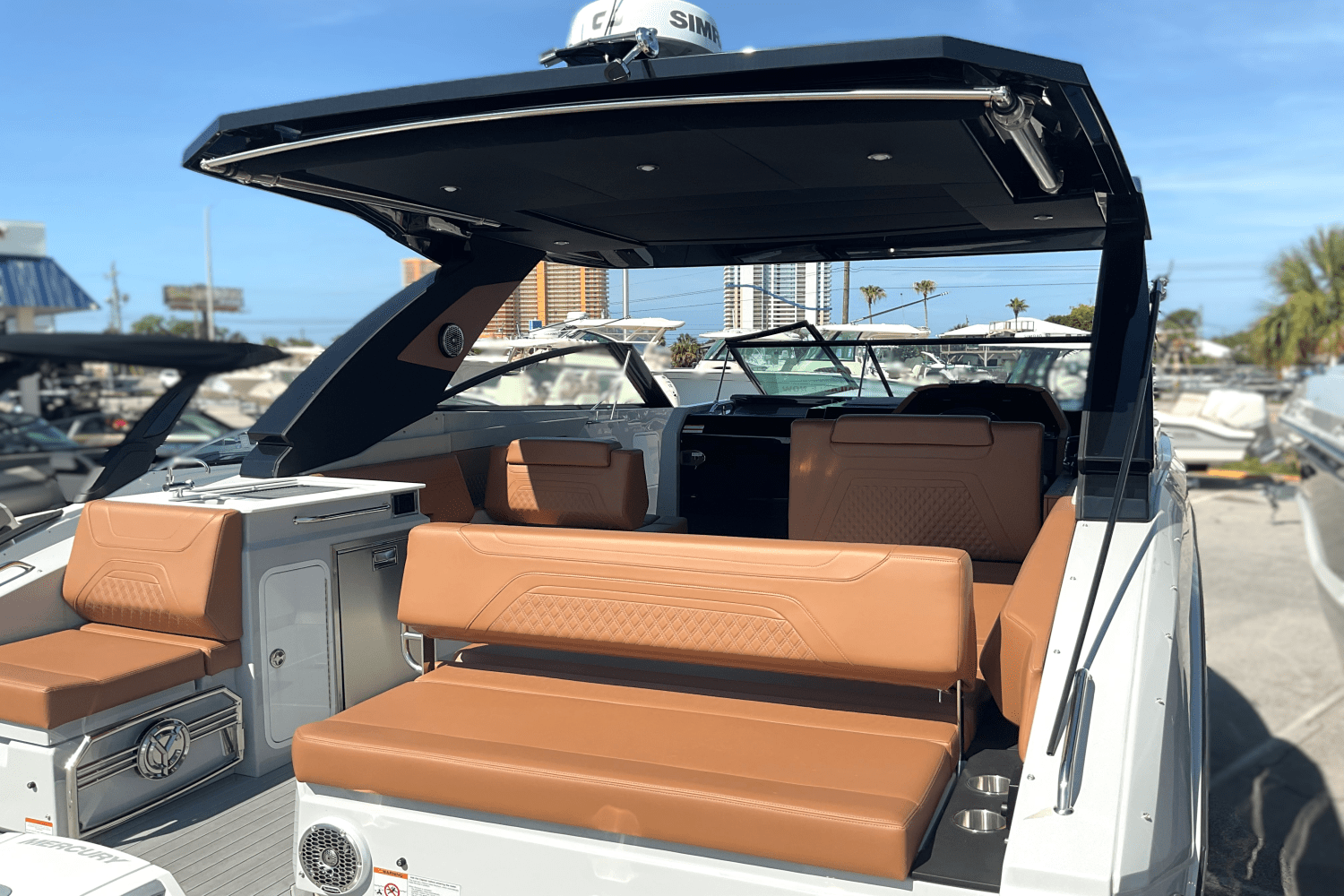 2025 Cruisers Yachts 34 GLS Outboard Image Thumbnail #11