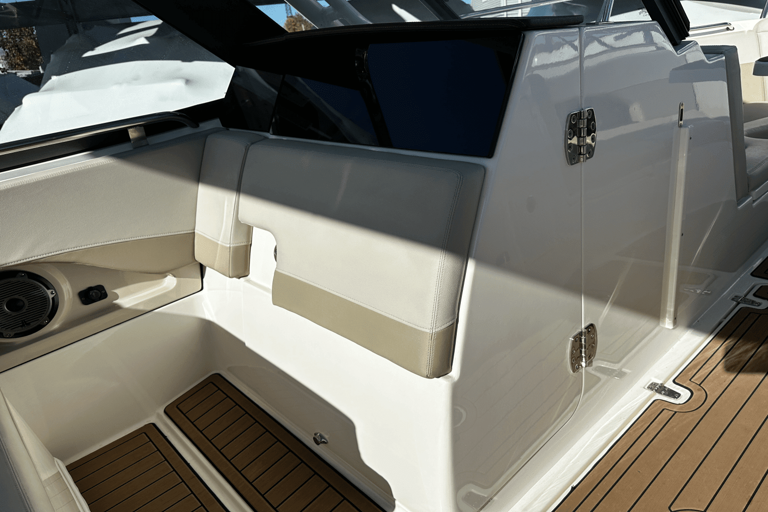 2022 Boston Whaler 240 VANTAGE Image Thumbnail #23