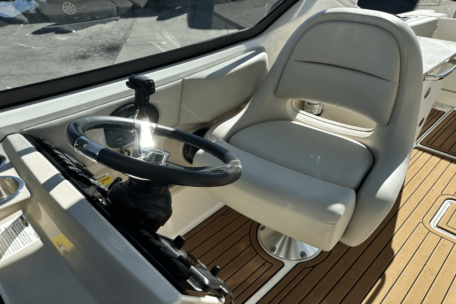 2022 Boston Whaler 240 VANTAGE Image Thumbnail #20