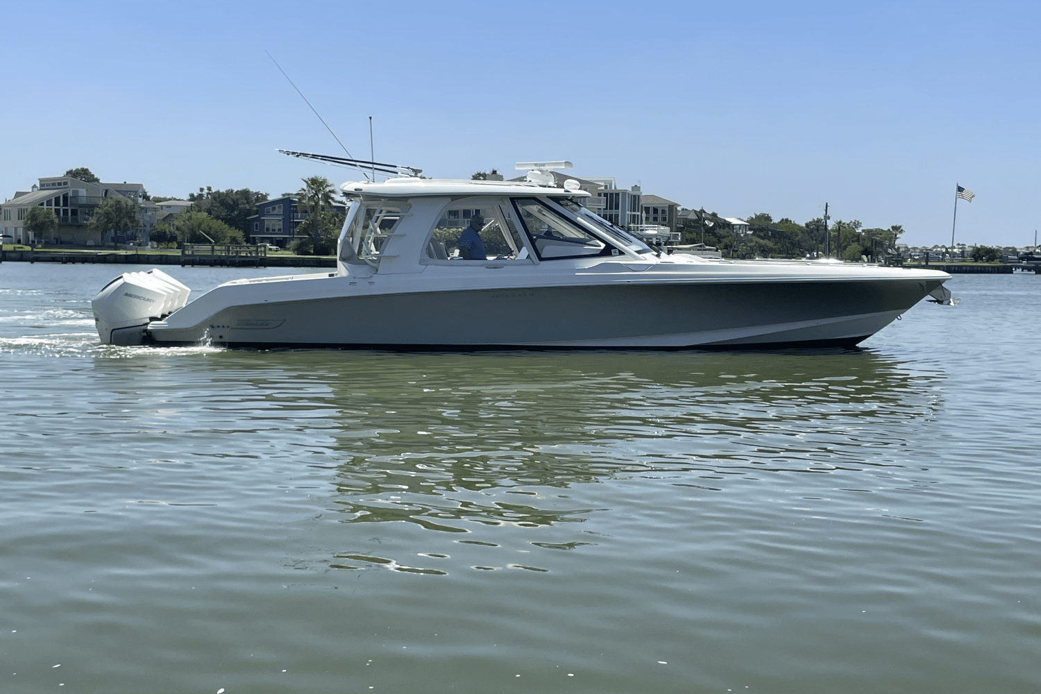 2022 Boston Whaler 380EX REALM Image Thumbnail #3