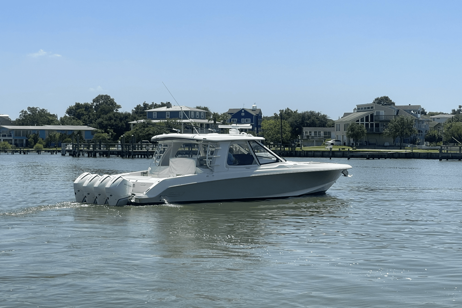 2022 Boston Whaler 380EX REALM Image Thumbnail #2