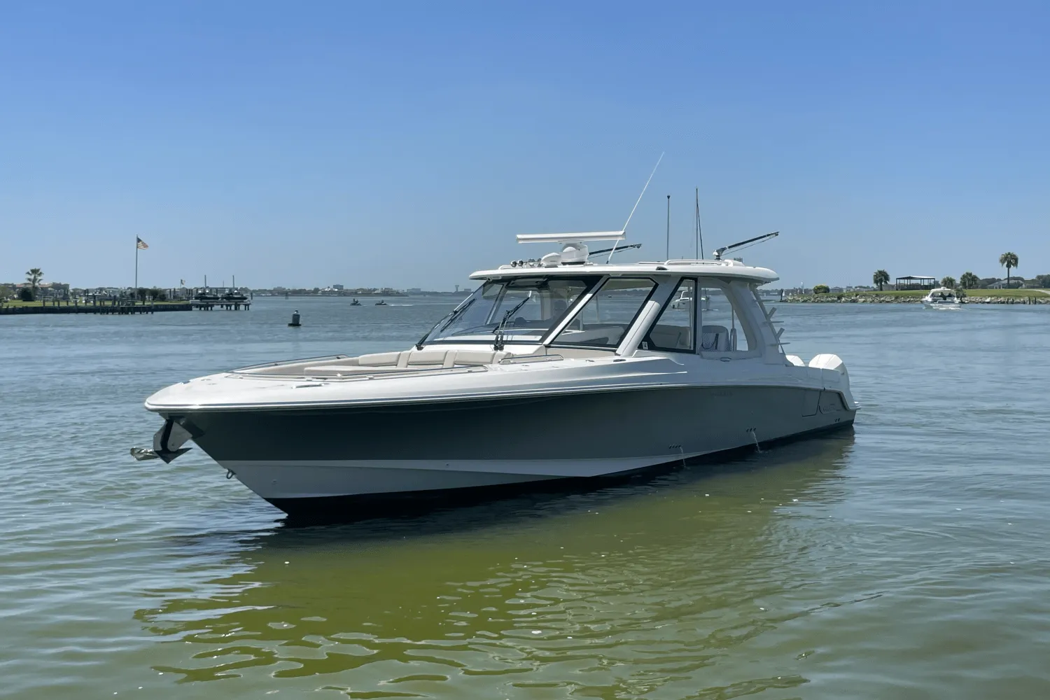 2022 Boston Whaler 380 REALM Image Thumbnail #1