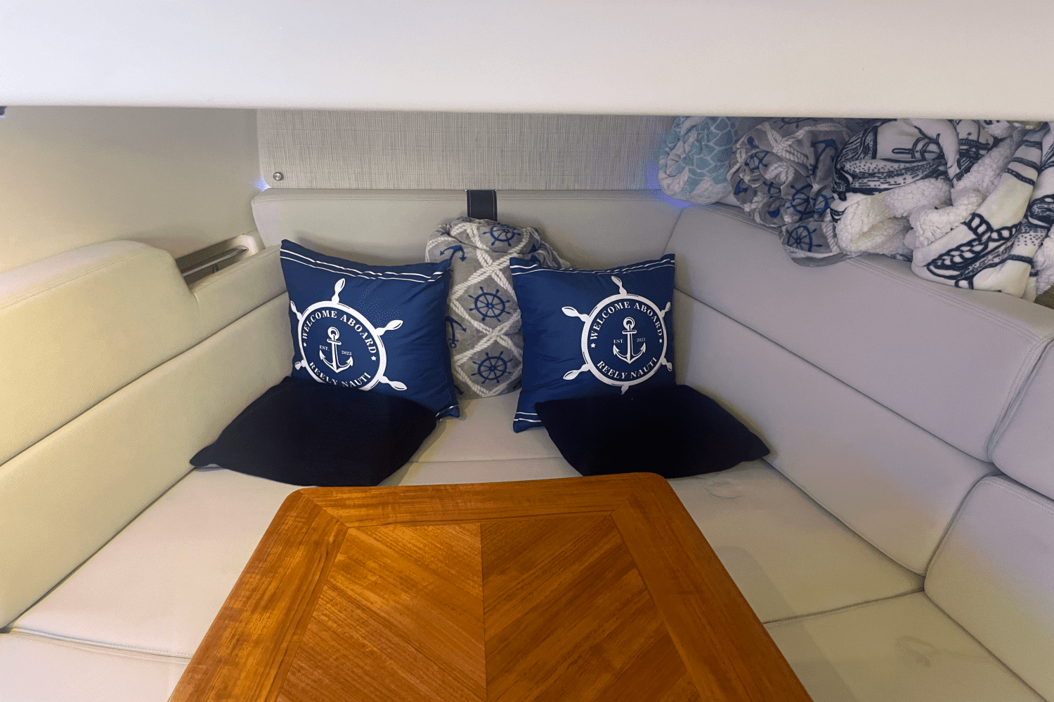 2022 Boston Whaler 380 REALM Image Thumbnail #39