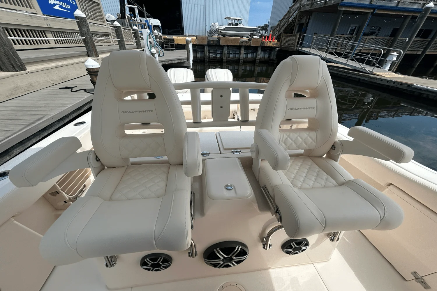 2026 Grady-White Canyon 306 Image Thumbnail #15