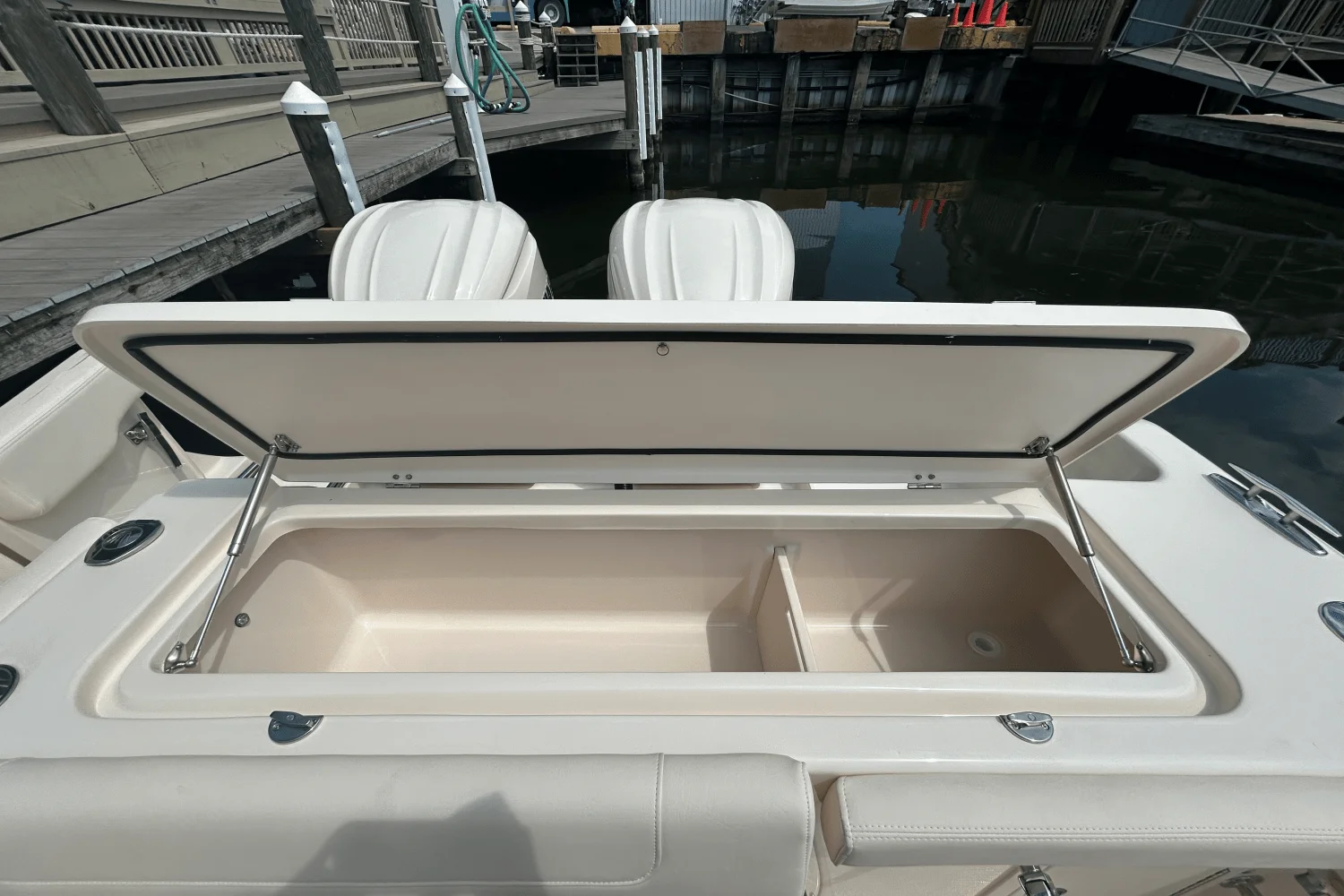 2026 Grady-White Canyon 306 Image Thumbnail #8