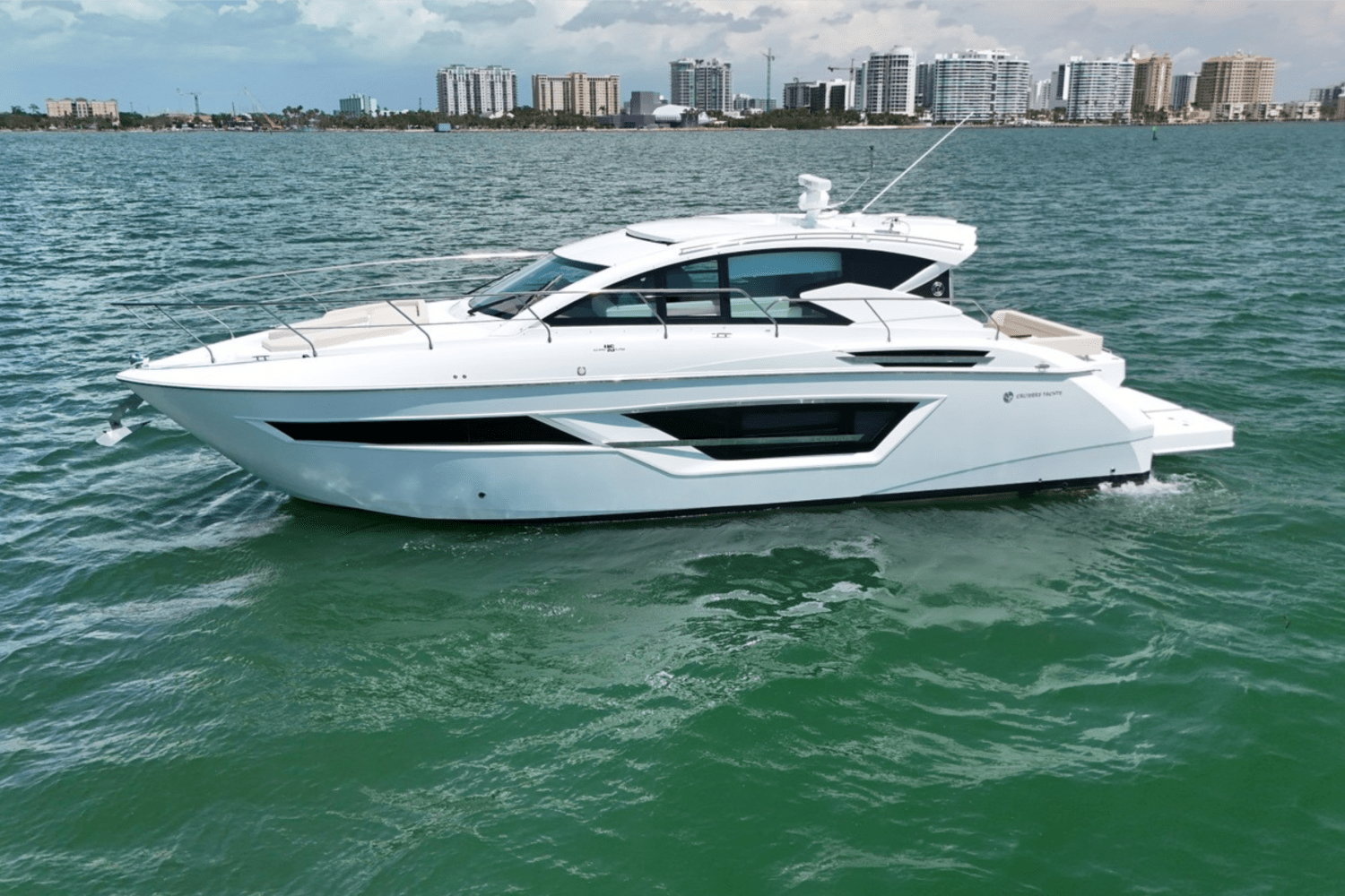 2025 Cruisers Yachts 46 Cantius Image Thumbnail #2