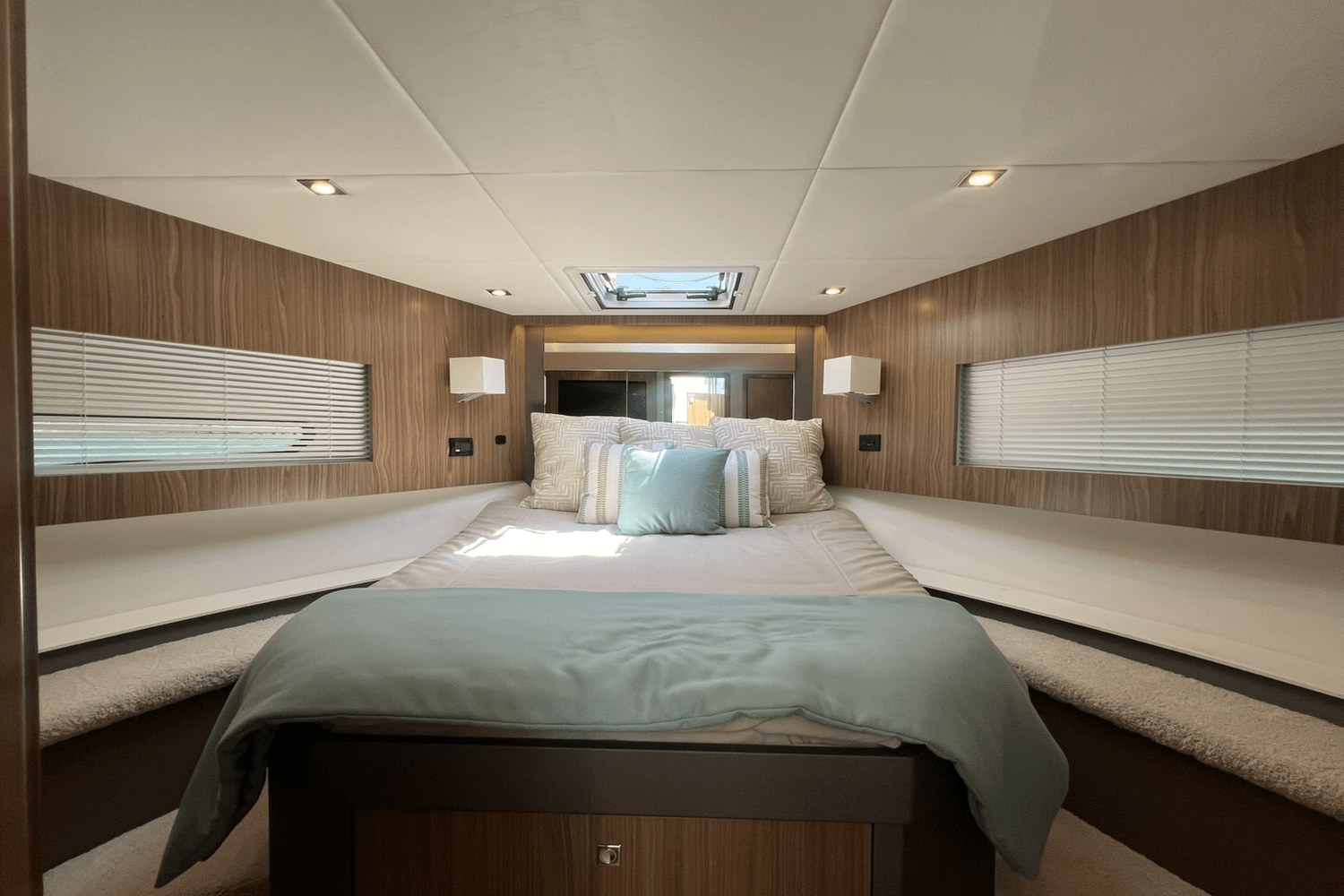 2025 Cruisers Yachts 46 Cantius Image Thumbnail #43