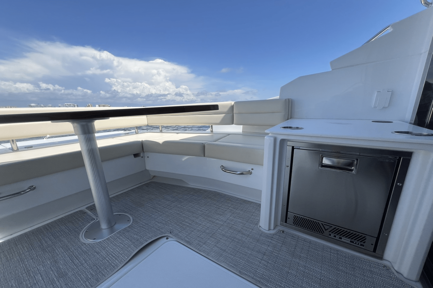 2025 Cruisers Yachts 46 Cantius Image Thumbnail #17