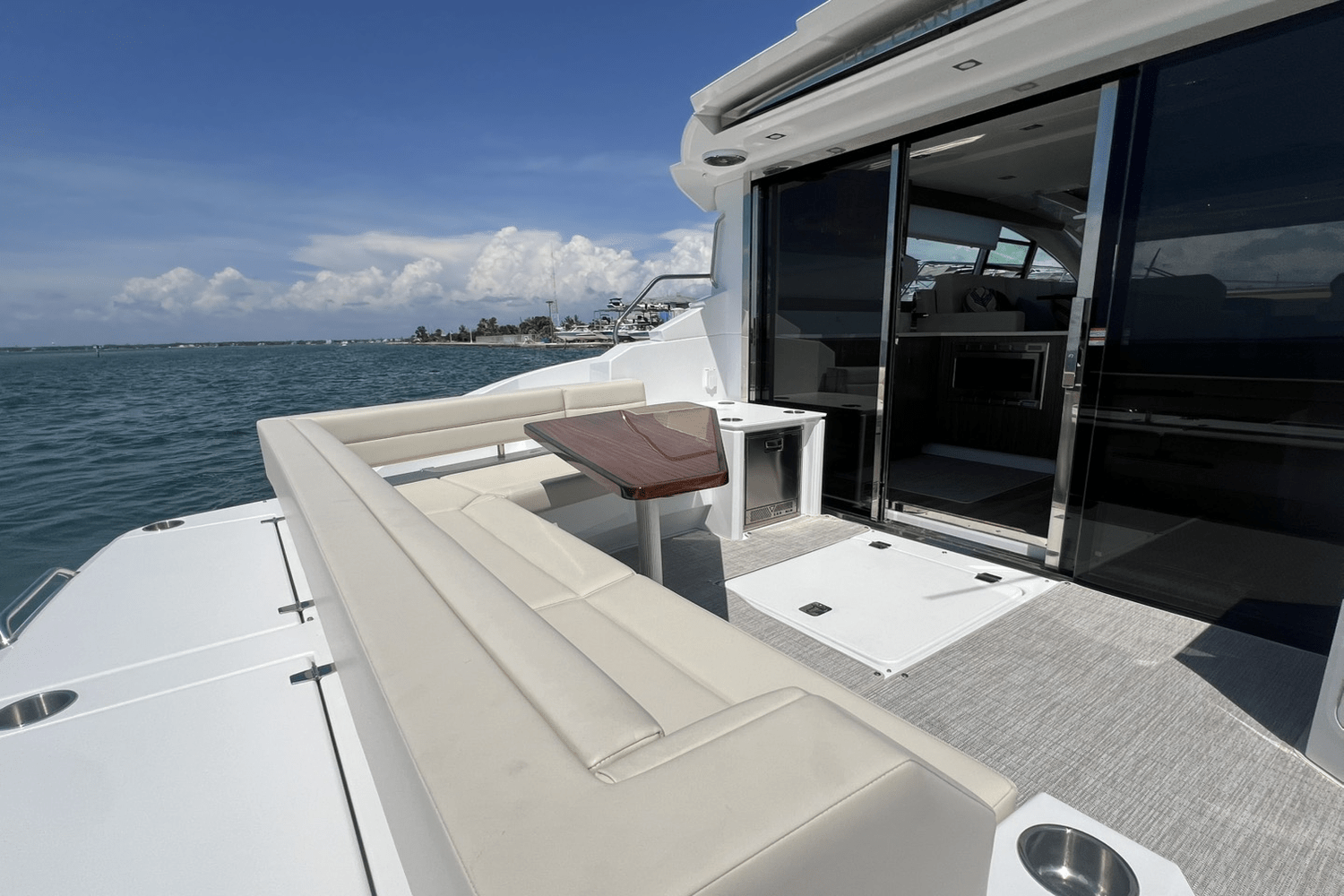 2025 Cruisers Yachts 46 Cantius Image Thumbnail #18
