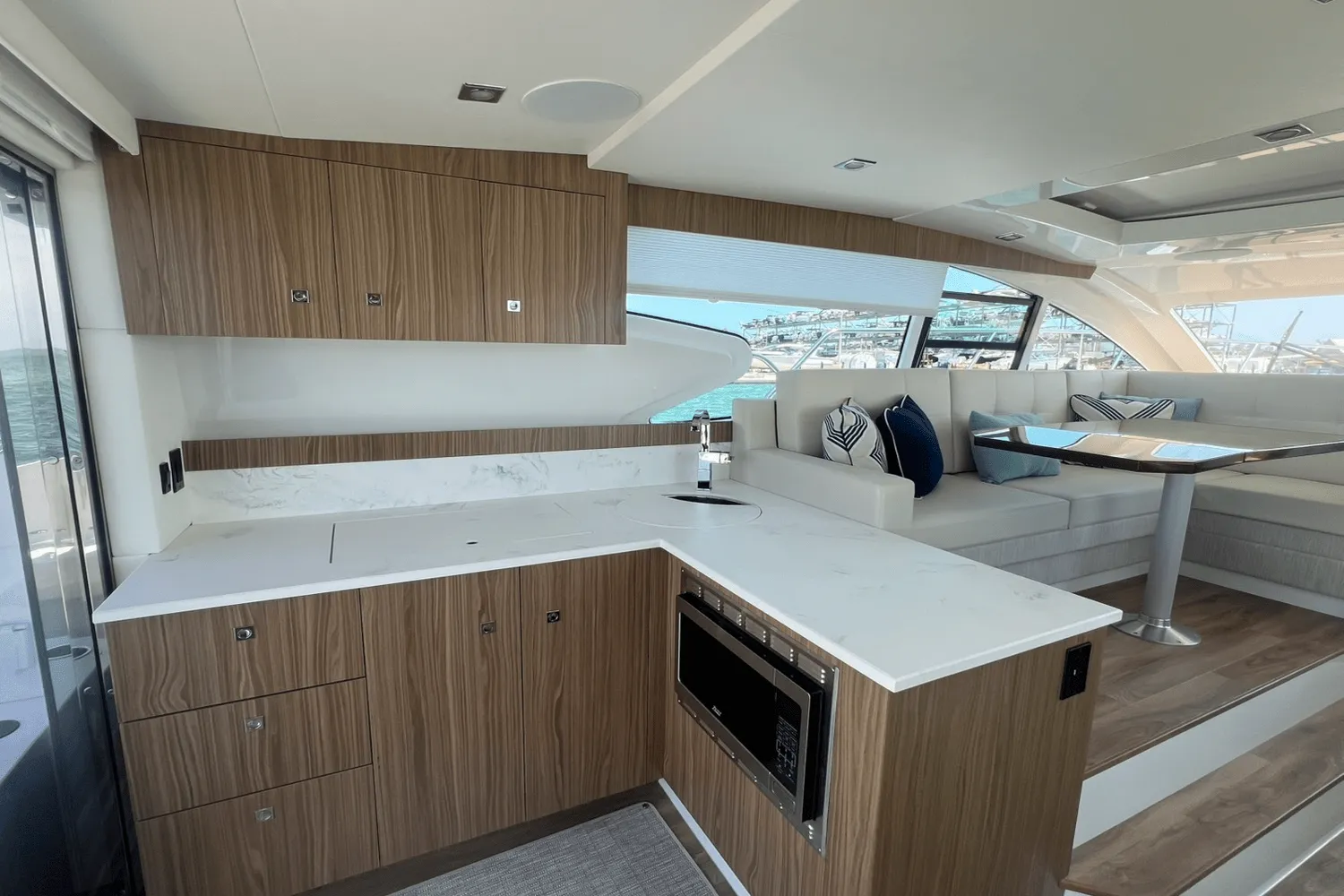 2025 Cruisers Yachts 46 Cantius Image Thumbnail #30