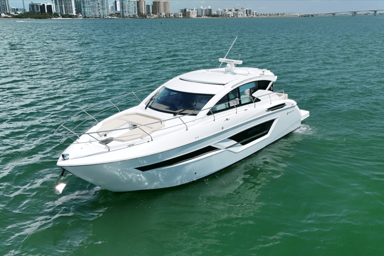 2025 Cruisers Yachts 46 Cantius Image Thumbnail #3