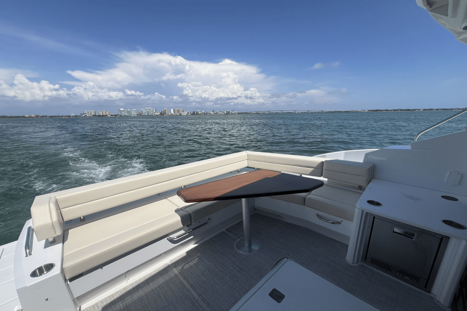 2025 Cruisers Yachts 46 Cantius Image Thumbnail #9