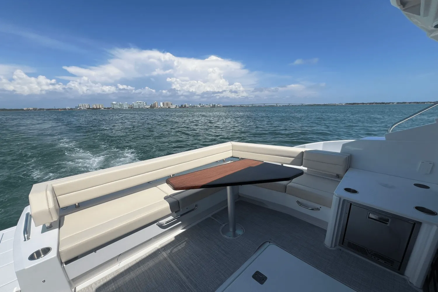 2025 Cruisers Yachts 46 Cantius Image Thumbnail #9
