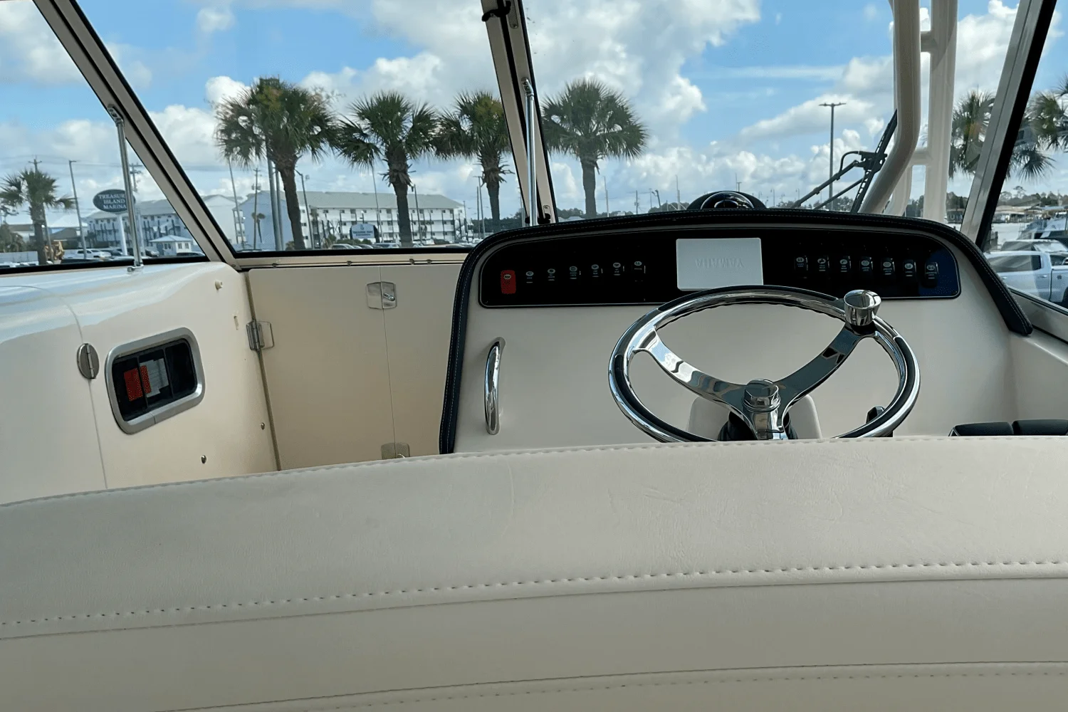 2025 Grady-White Freedom 307 Image Thumbnail #28