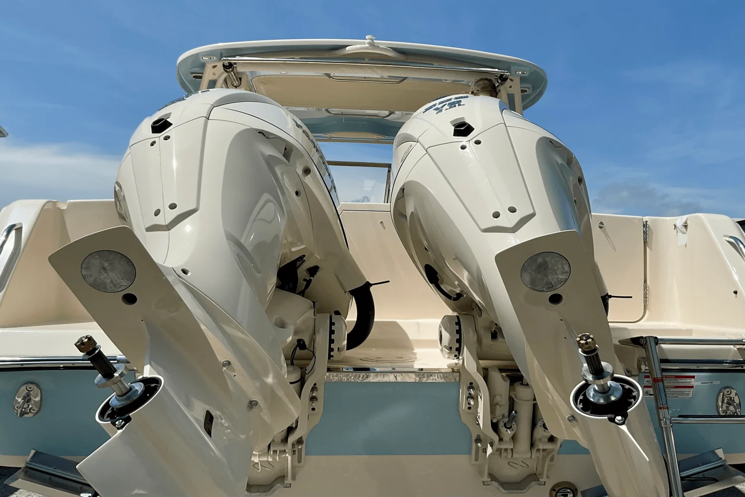 2025 Grady-White Freedom 307 Image Thumbnail #3