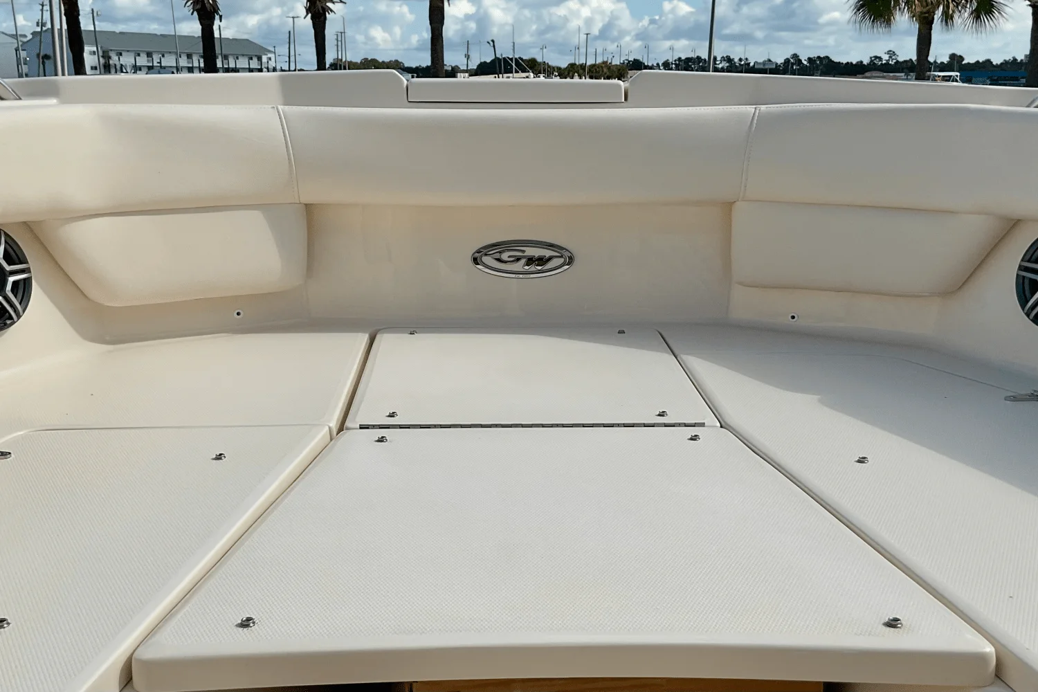 2025 Grady-White Freedom 307 Image Thumbnail #17