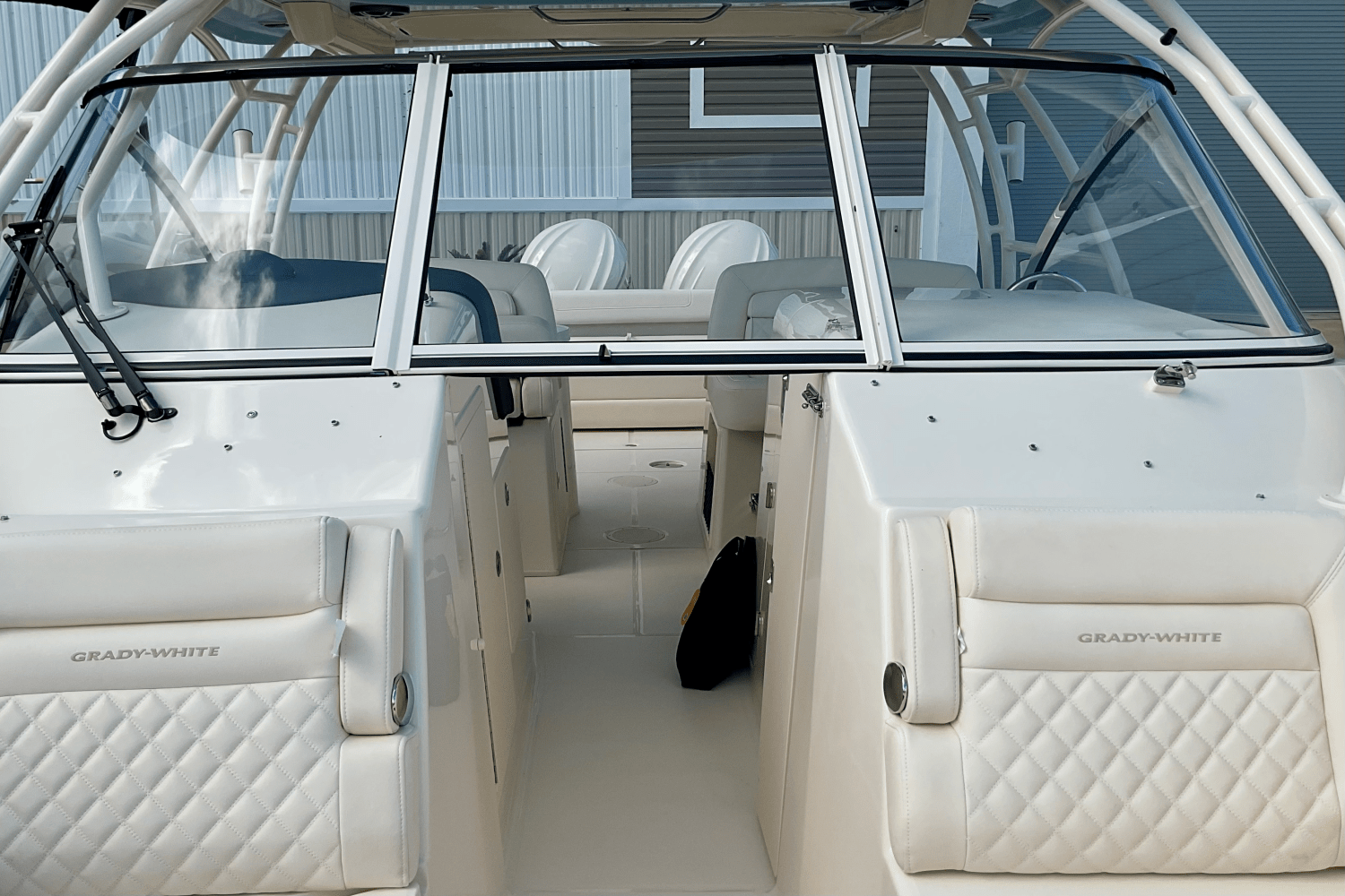 2025 Grady-White Freedom 307 Image Thumbnail #20